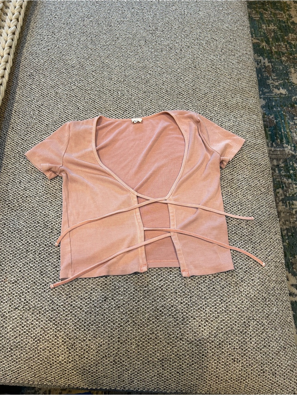 Wilfred Dusty Rose Tie-Front Short Sleeve Crop Top